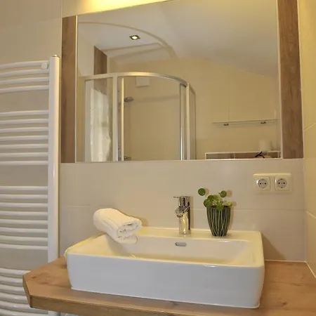 Apartment Edelweiss *